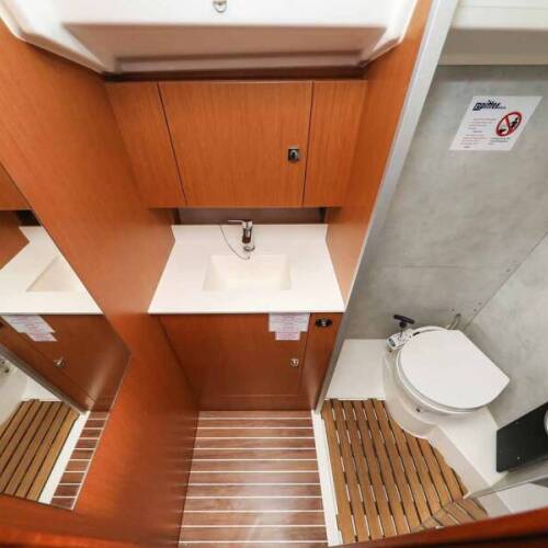 Bavaria C42 Good Times