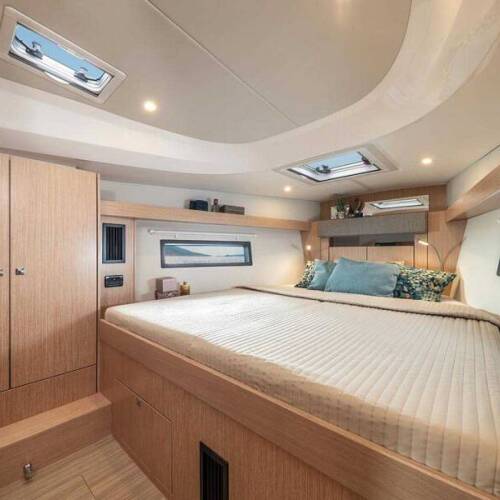 Bavaria C42 Style Aurelia