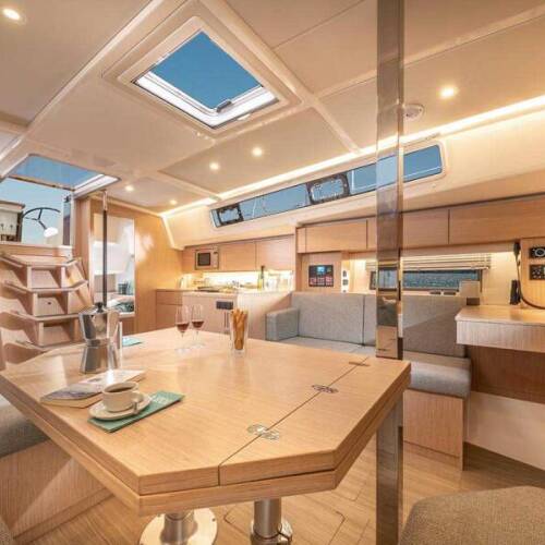 Bavaria C42 Style Aurelia