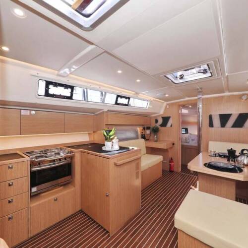 Bavaria C42 Style Leya