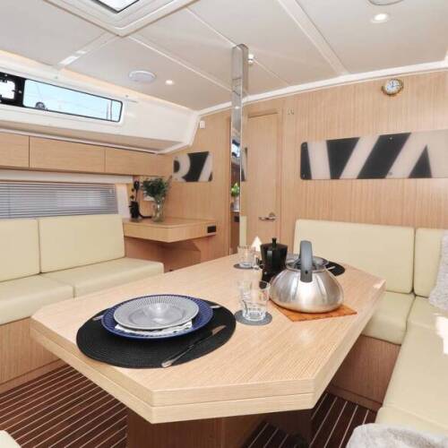 Bavaria C42 Style Leya