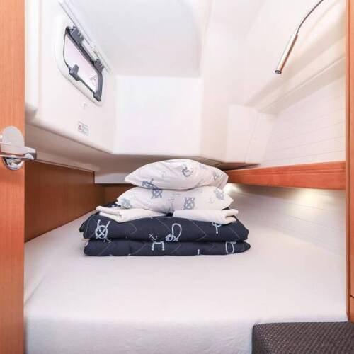 Bavaria Cruiser 34 Deneb