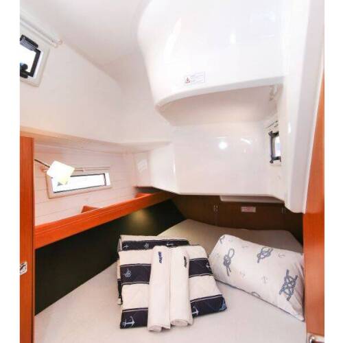 Bavaria Cruiser 37 Hang Loose