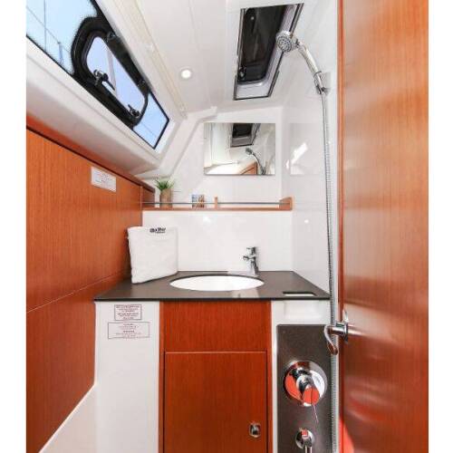 Bavaria Cruiser 37 Hang Loose