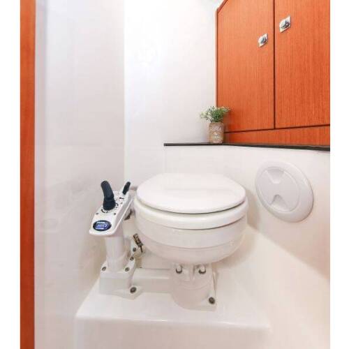 Bavaria Cruiser 37 Hang Loose