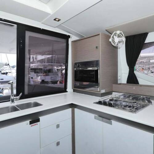 Fountaine Pajot Isla 40 Chilli