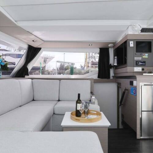 Fountaine Pajot Isla 40 Chilli