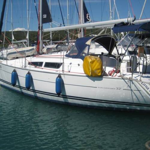 Sun Odyssey 32i Little Hanni