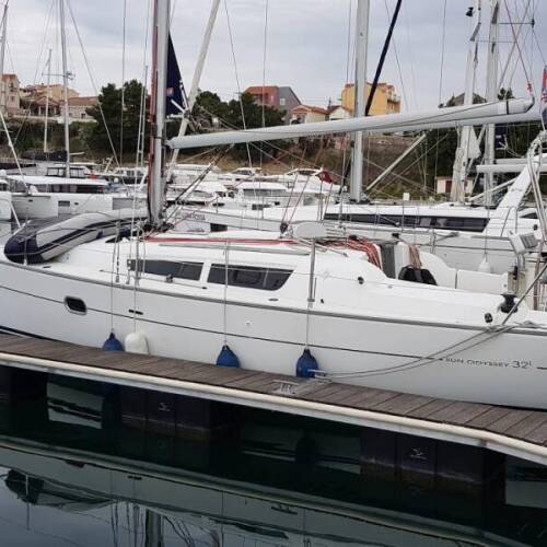 Sun Odyssey 32i Little Hanni