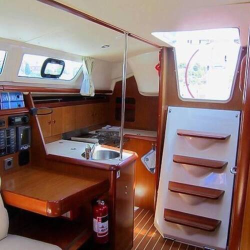 Sun Odyssey 32i Little Hanni