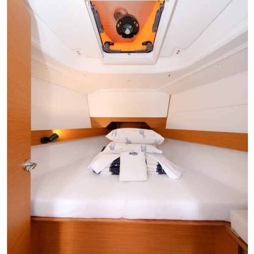 Sun Odyssey 349 Polly Fun