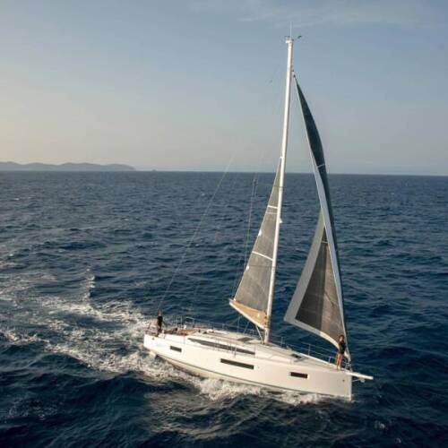 Sun Odyssey 410 Under Pressure