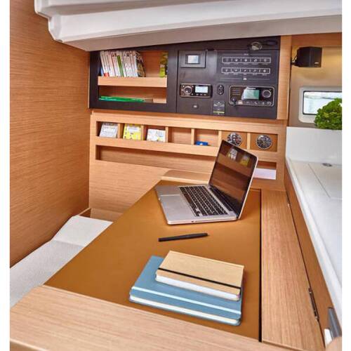 Sun Odyssey 440 Scorpio