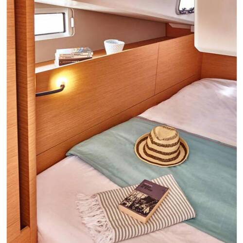 Sun Odyssey 440 Scorpio