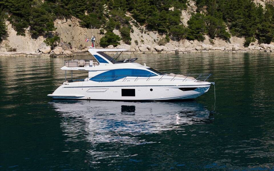 Azimut 55 Be Happy