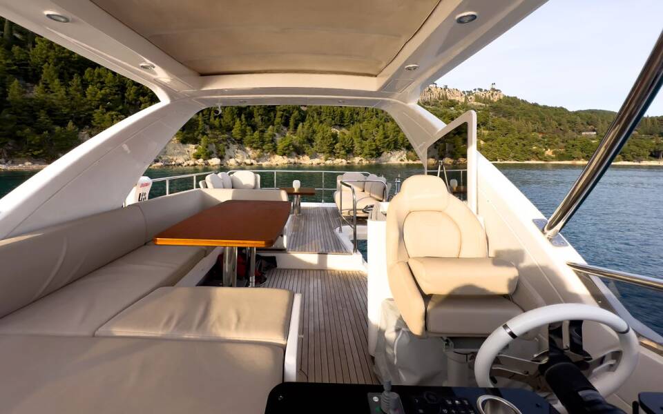 Azimut 55 Be Happy