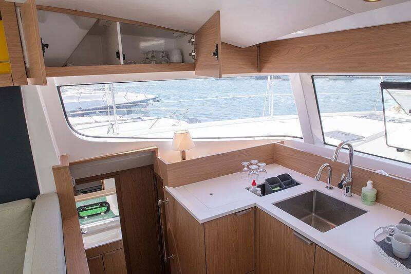 Bali Catsmart Ela Thalasa III