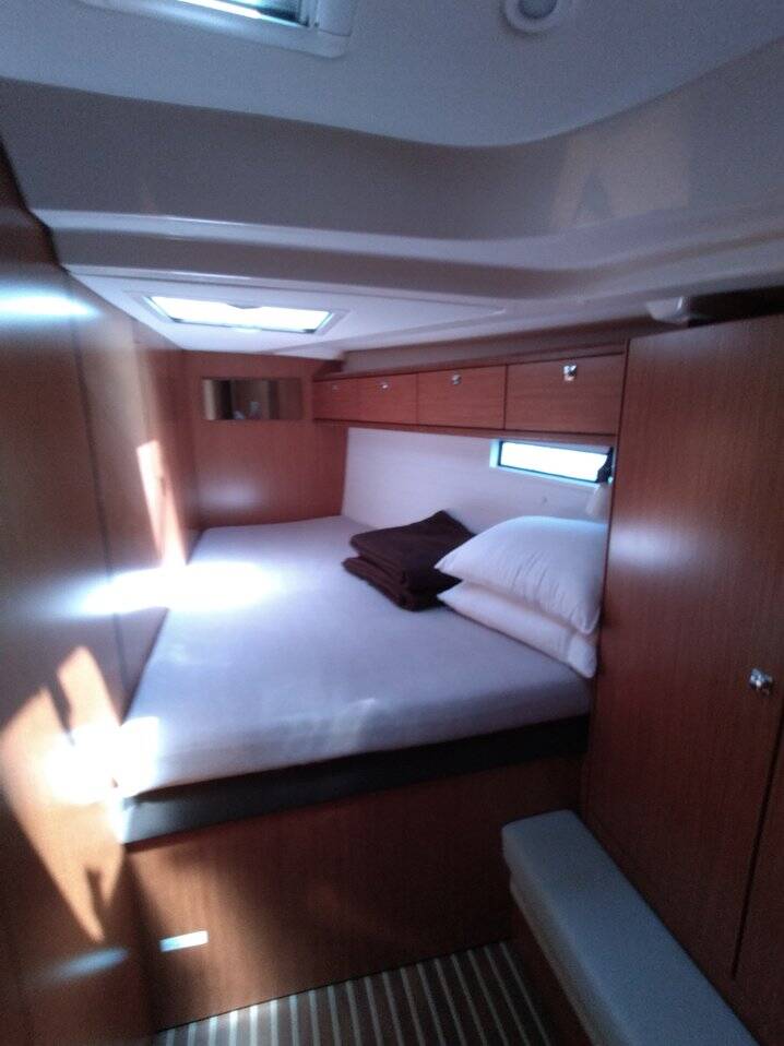 Bavaria 51 Cruiser Gin Tonic