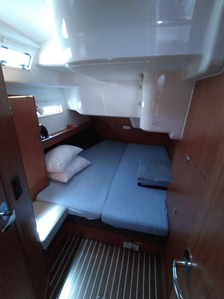 Bavaria 51 Cruiser Gin Tonic