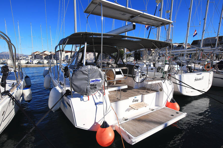 Bavaria C42 Style Lizzy