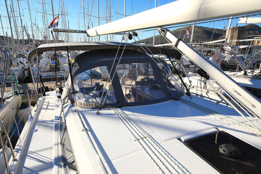 Bavaria C42 Style Lizzy