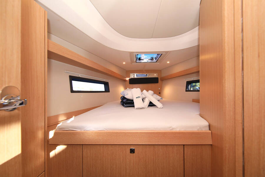 Bavaria C42 Style Lizzy