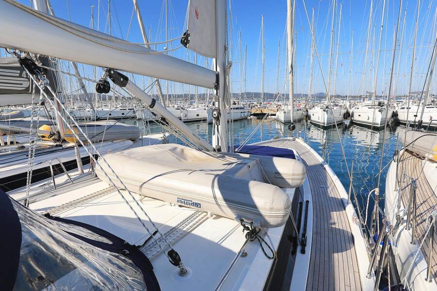 Bavaria C42 First Light