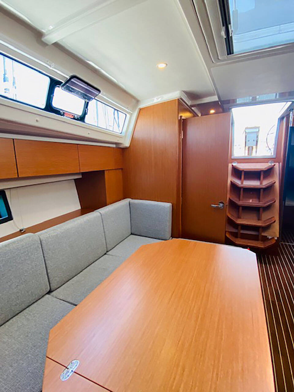 Bavaria C42 PRESTIGE