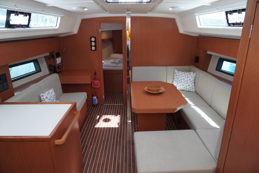 Bavaria C42 Alara 3