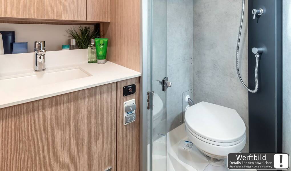 Bavaria C42 Blue Eyes