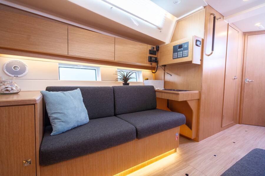 Bavaria C45 Style Aria