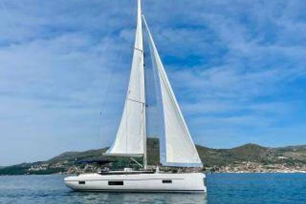 Bavaria C57 Holiday Blue Beyond