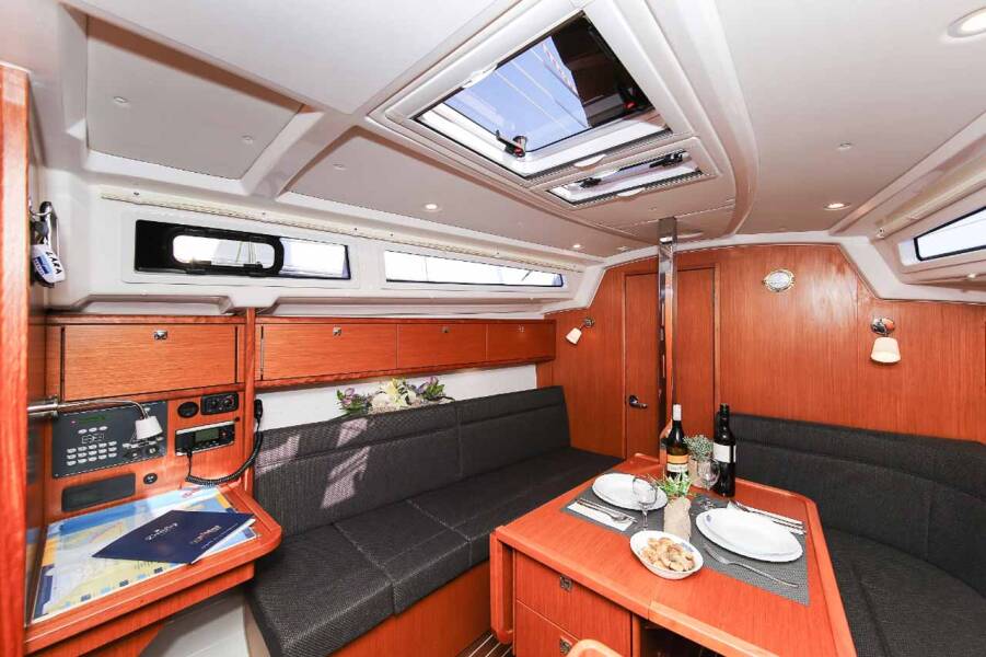 Bavaria Cruiser 34 Lara