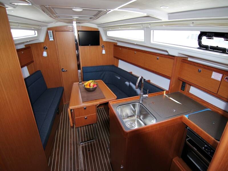 Bavaria Cruiser 34 Lucy