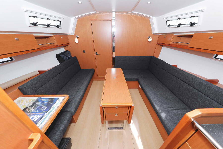 Bavaria Cruiser 36 ECONOMY