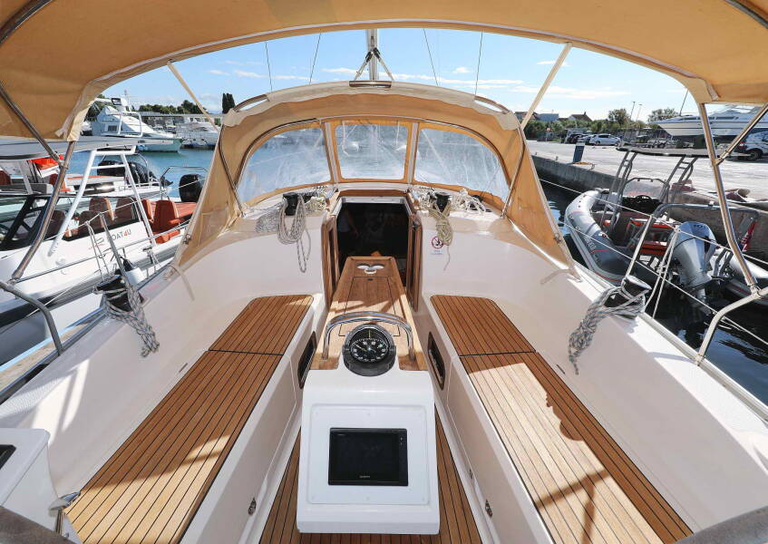 Bavaria Cruiser 37 ECONOMY