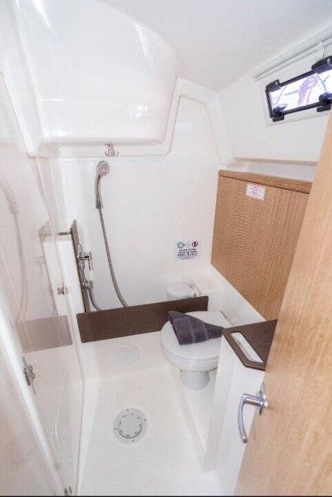 Bavaria Cruiser 37 Kata