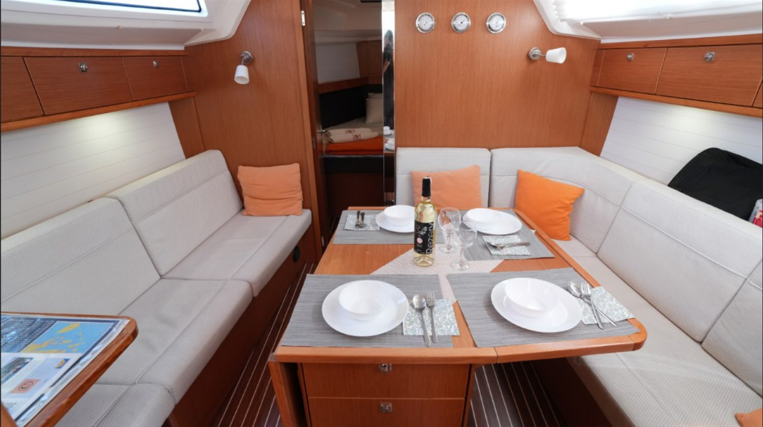 Bavaria Cruiser 37 Roger Rabbit