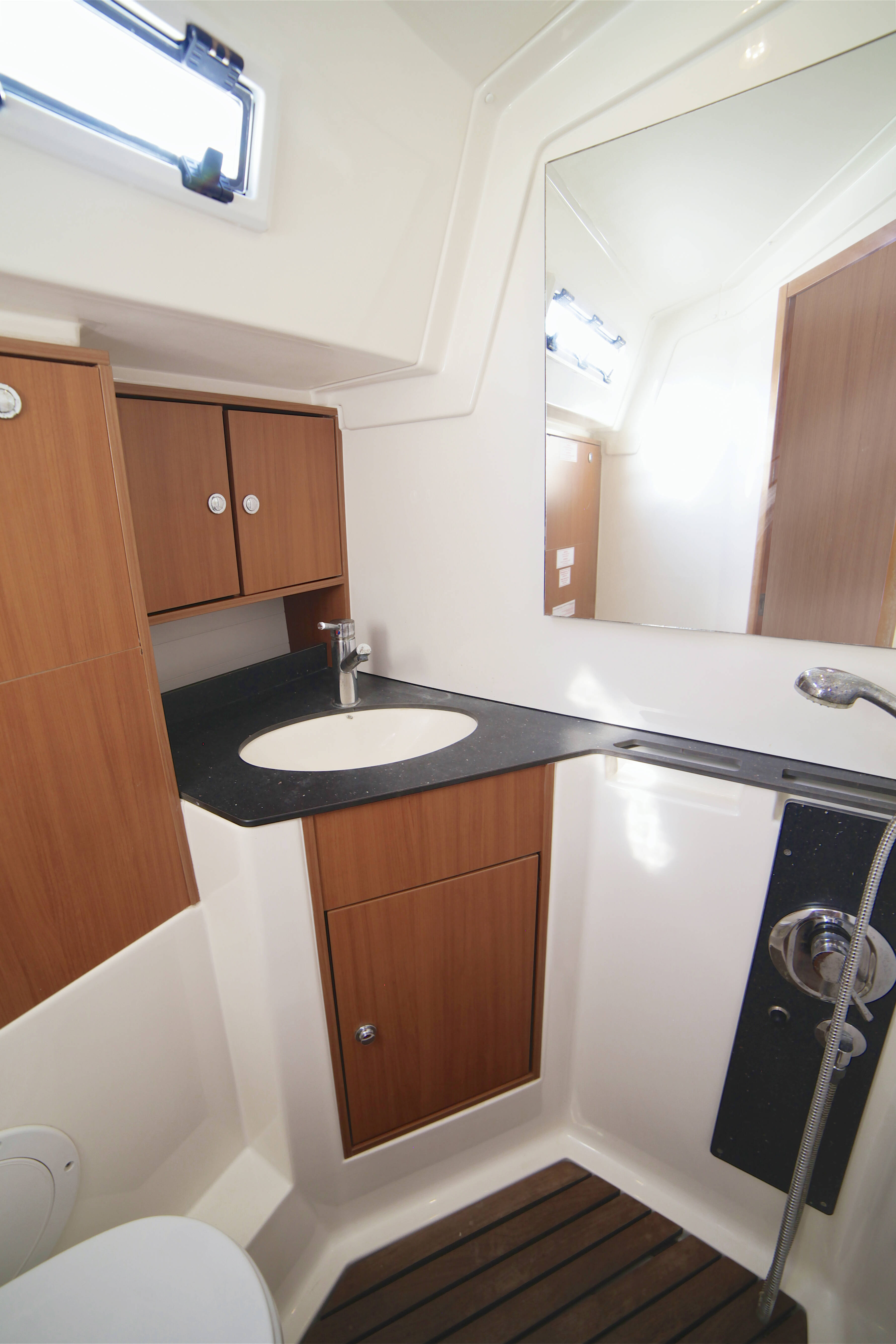 Bavaria Cruiser 45 Sail Bravo