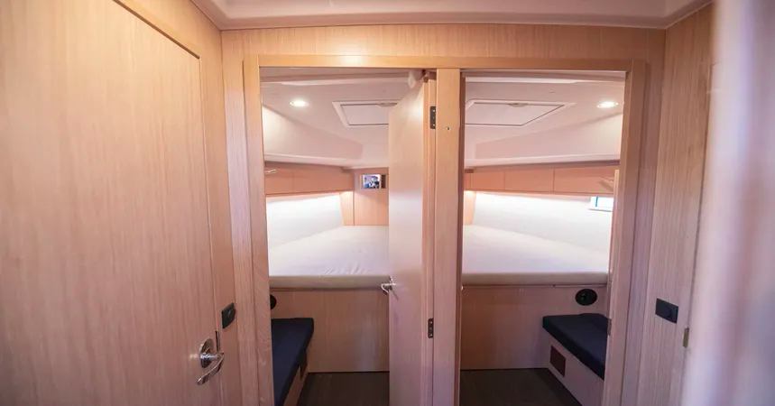 Bavaria Cruiser 46 Blue D