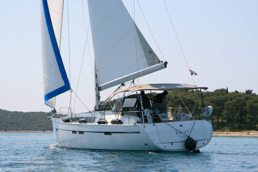 Bavaria Cruiser 46 Beef
