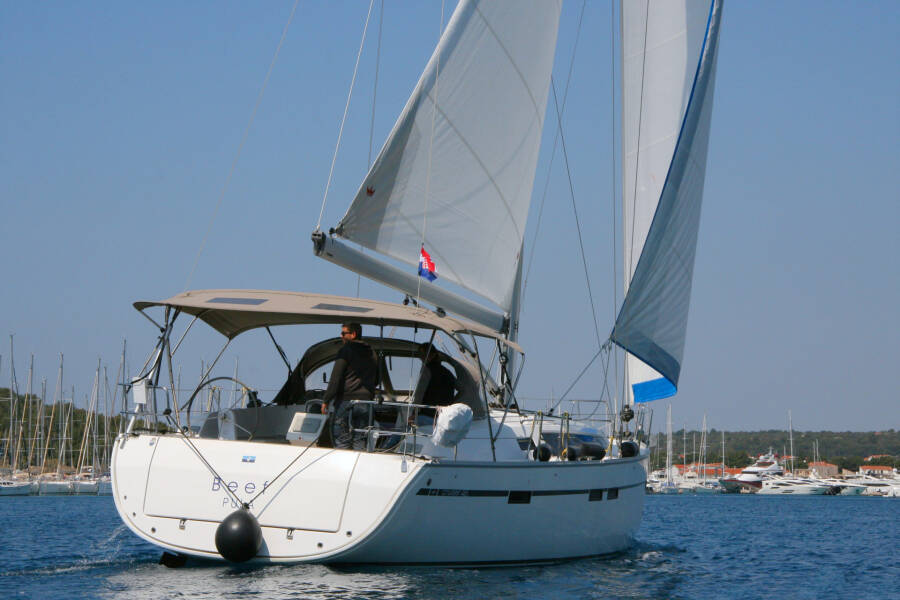 Bavaria Cruiser 46 Beef