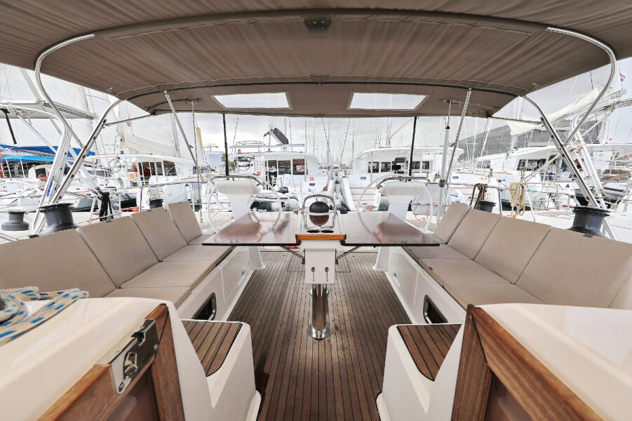 Bavaria Cruiser 51 silence one