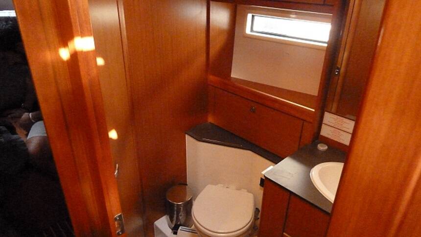 Bavaria Cruiser 56 Anassa