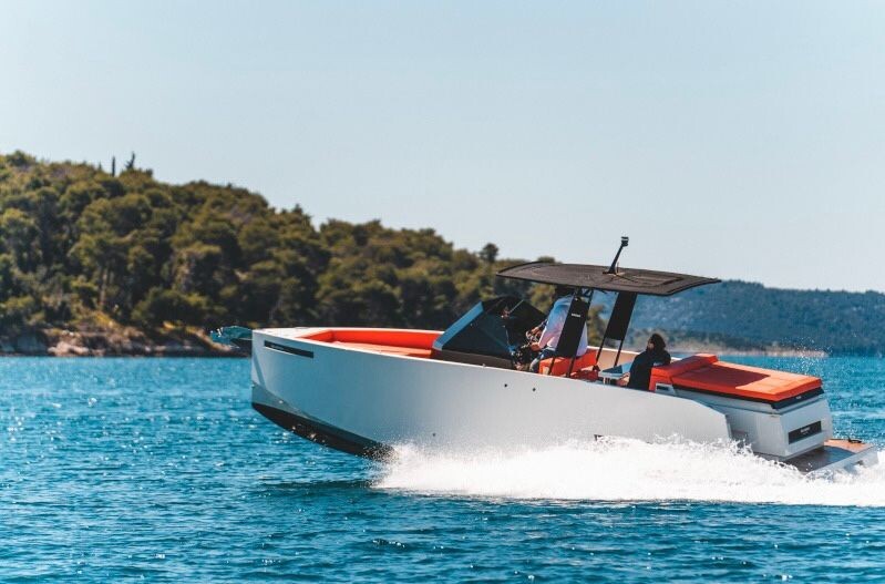 De Antonio D28 Open Lav