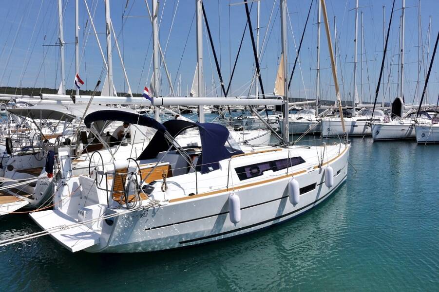 Dufour 382 GL Thelma