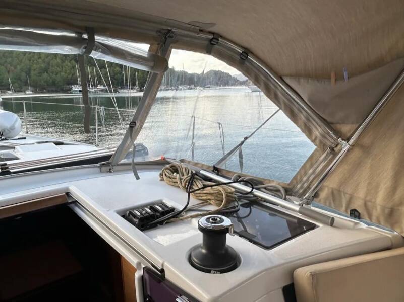 Dufour 390 GL Sail Corvus