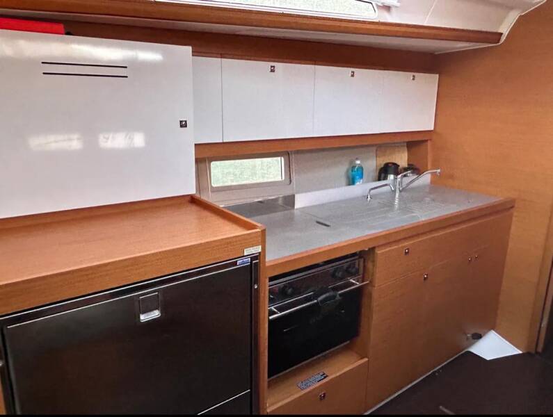 Dufour 390 GL Sail Corvus