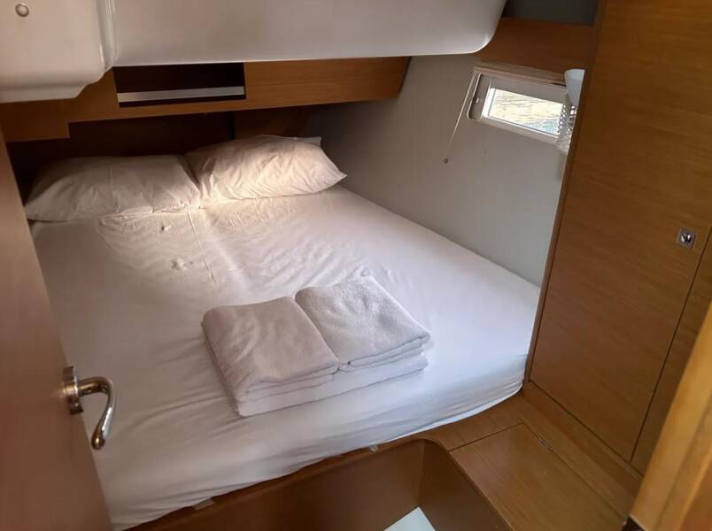 Dufour 390 GL Sail Corvus