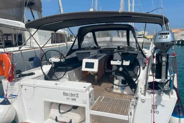 Dufour 390 Alma Libre IX